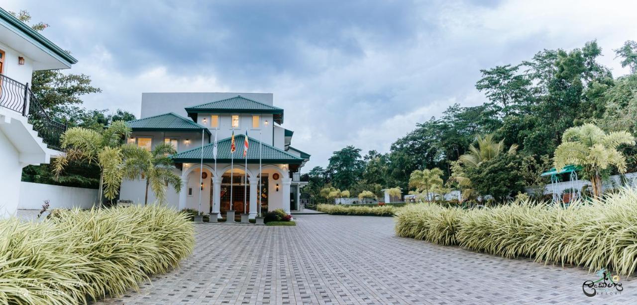 Lakegala Resort Matale Ngoại thất bức ảnh